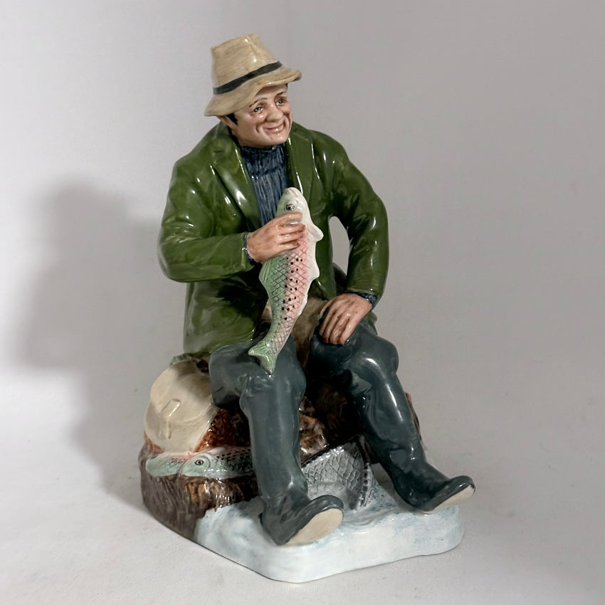 Royal Doulton Figurine A Good Catch HN2258