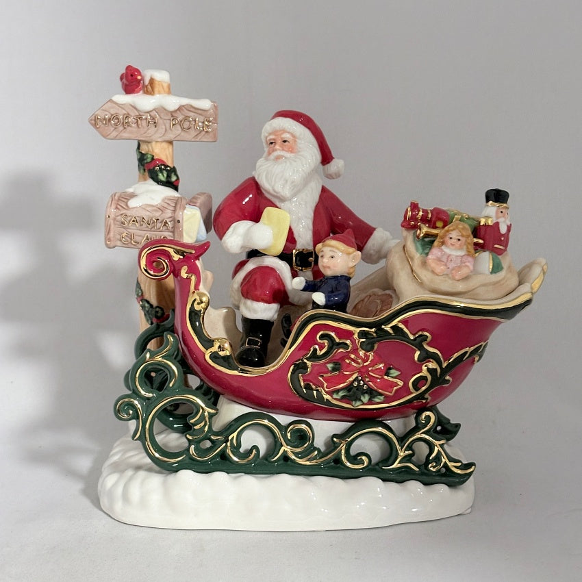 Royal Doulton Figurine Santa's Journey HN5111
