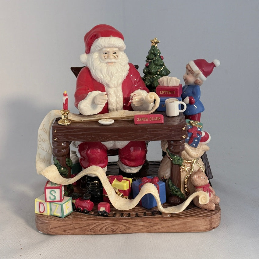Royal Doulton Figurine Santa Makes His List HN5468 