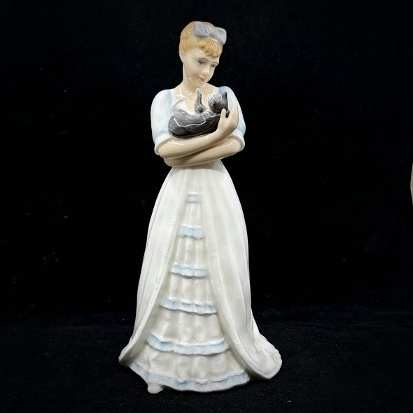 Royal Doulton Figurine Kimberly HN3379 - William Cross 