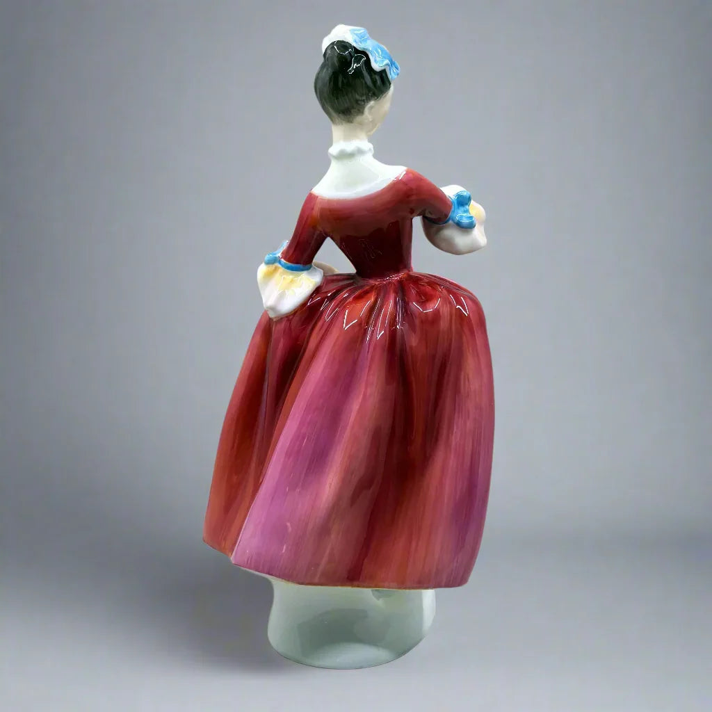Royal Doulton Figurine Masquerade HN2259 -William Cross
