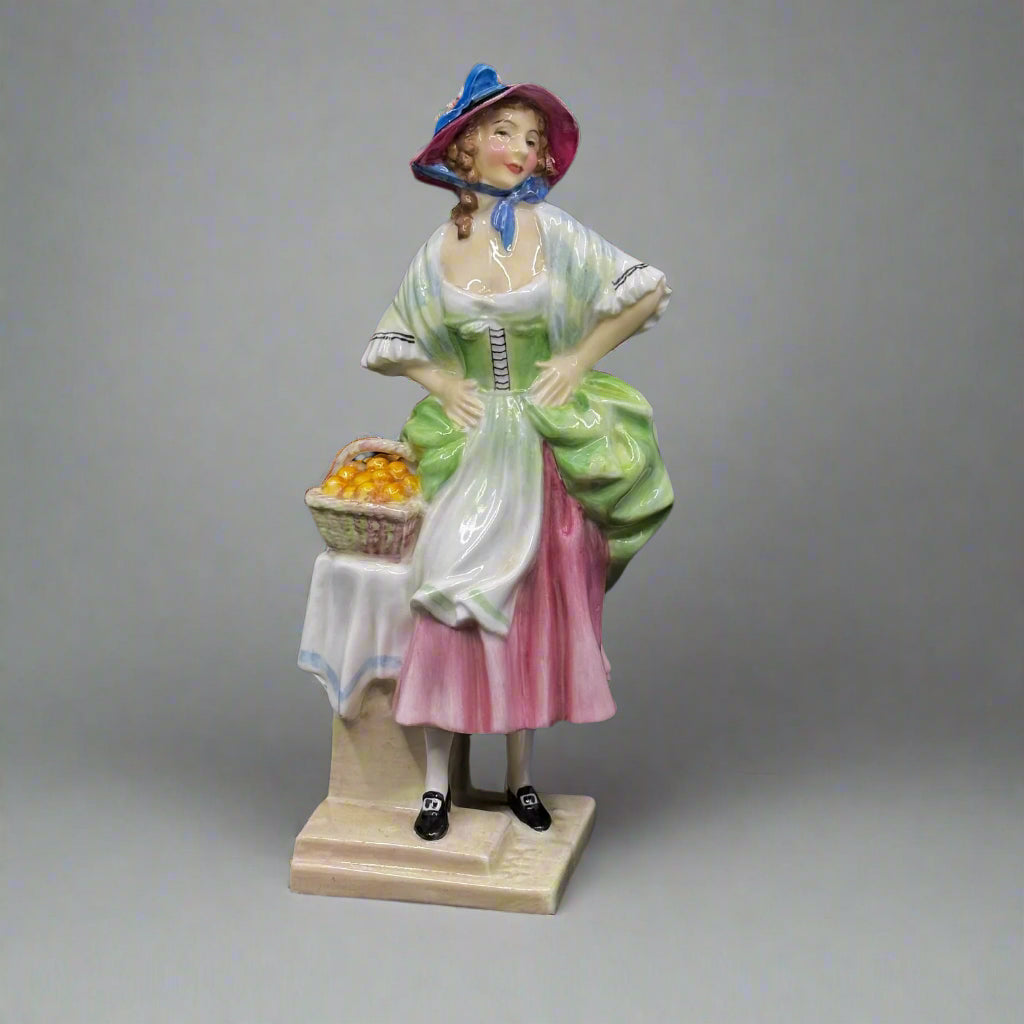 Royal Doutlon Figurine Nell Gwynn HN1887 - William Cross