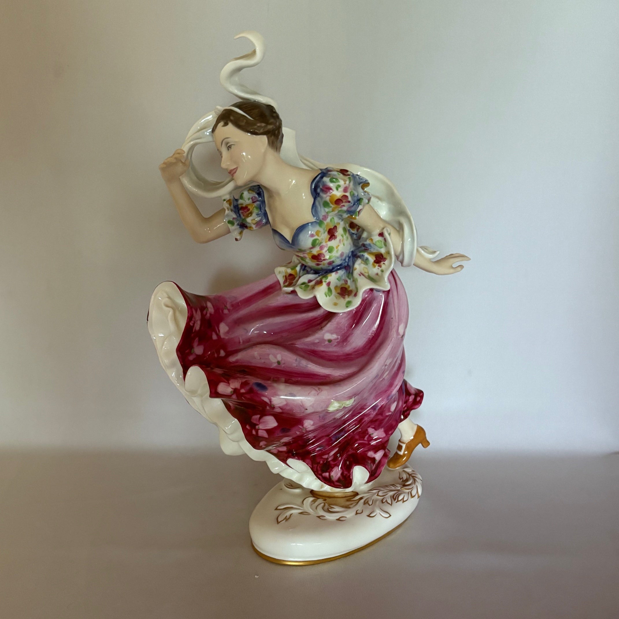 Royal Doulton Figurine Columbine HN2738 - William Cross