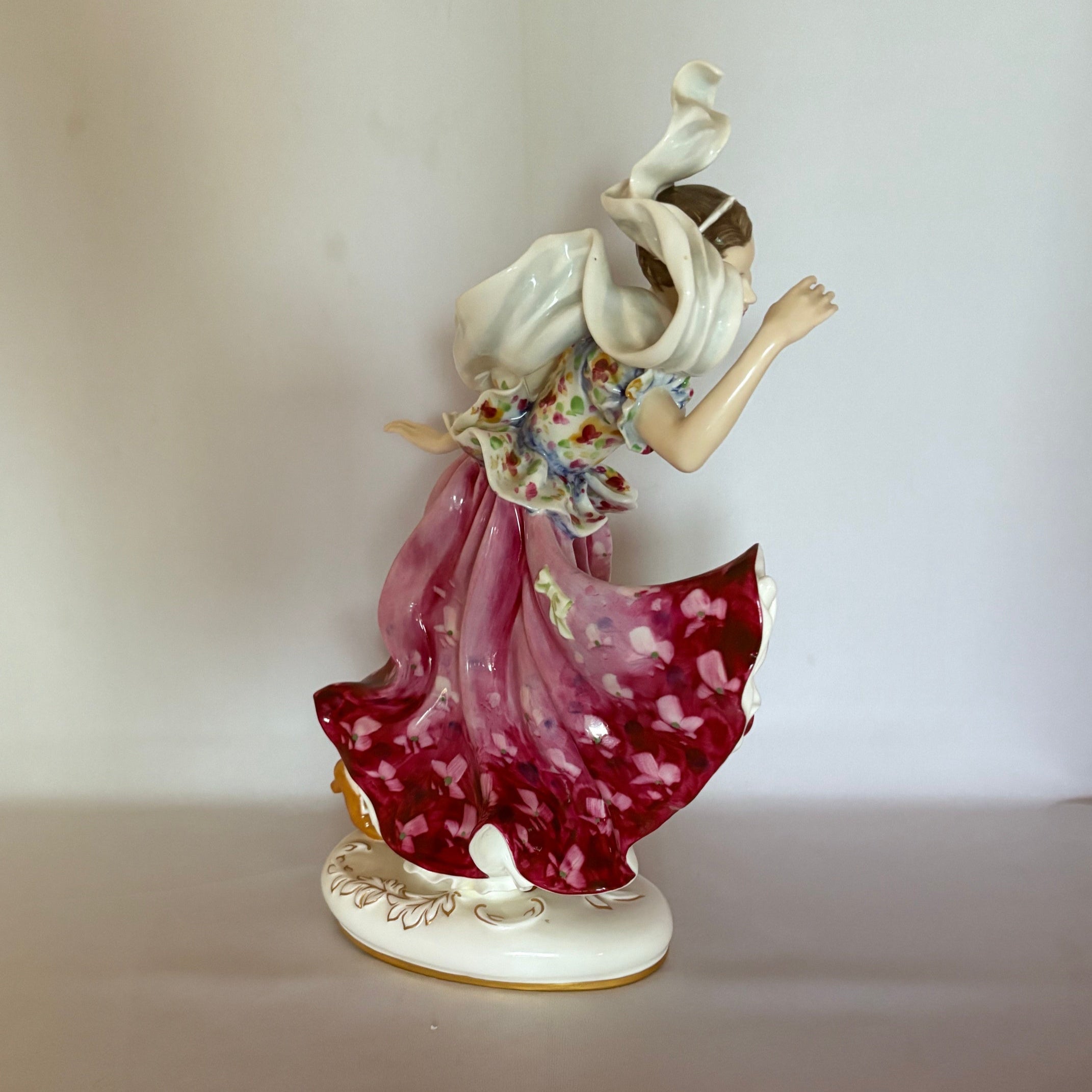 Royal Doulton Figurine Columbine HN2738 - William Cross