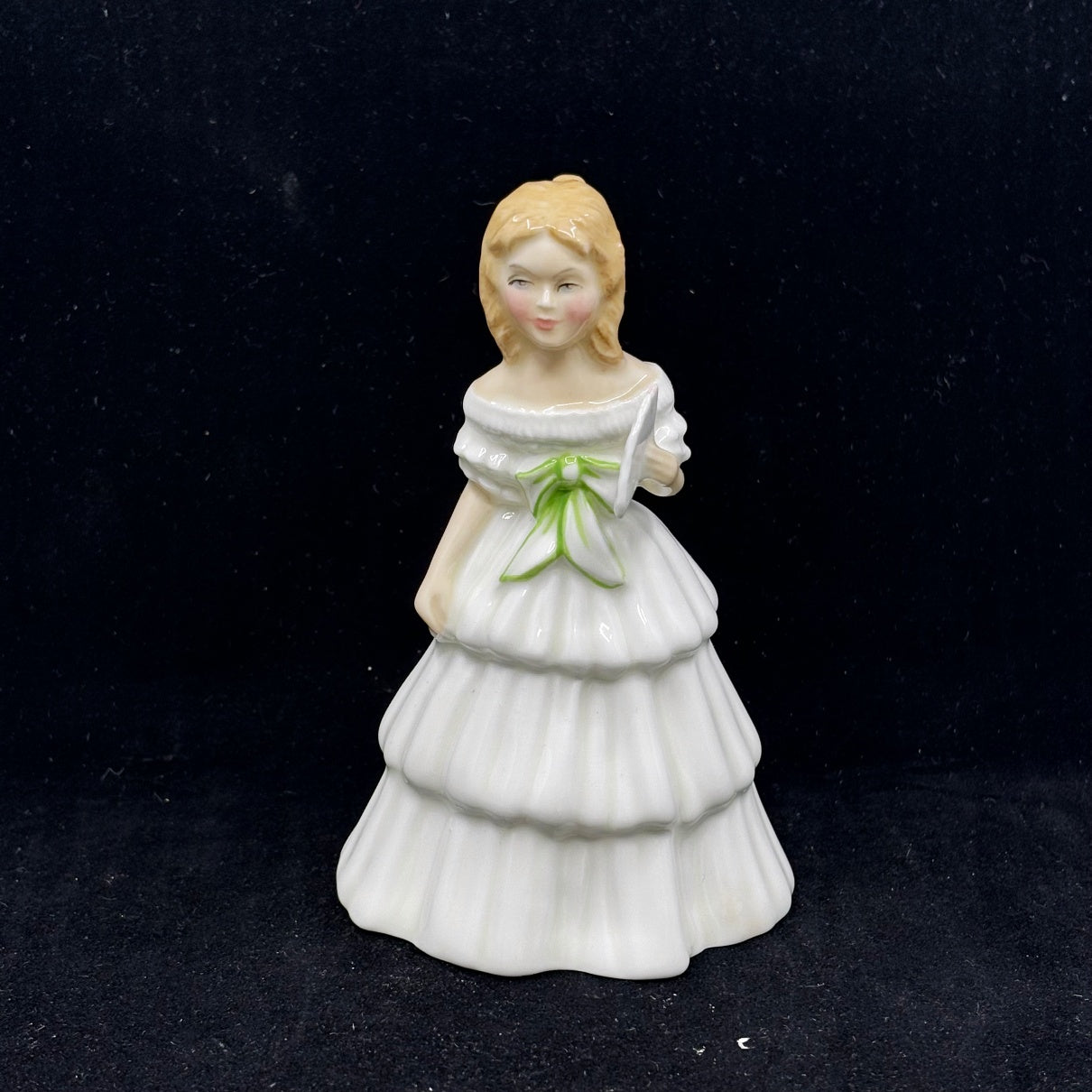 Royal Doulton Figurine Julie HN2995 - William Cross