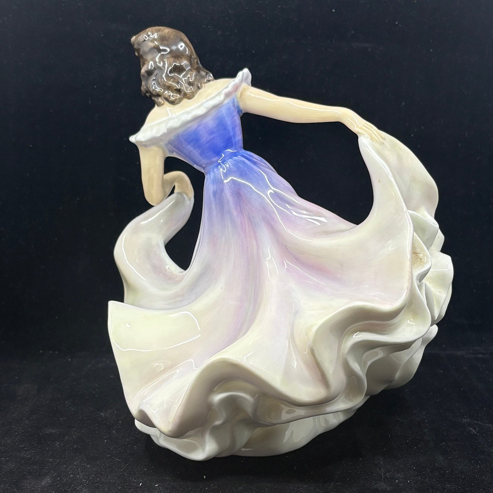 Royal Doulton Figurine The Gypsy Dance HN2230 Back