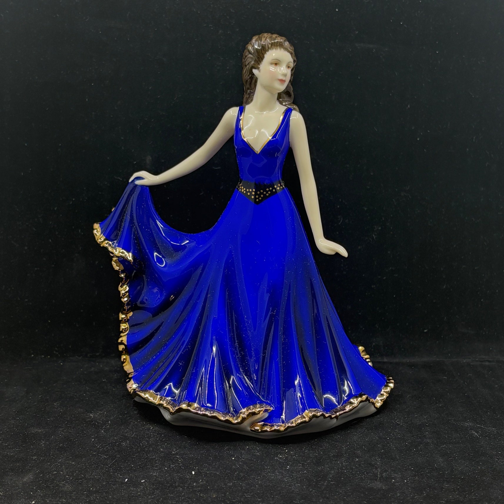Royal Doulton Figurine Forever Young HN5317 - William Cross