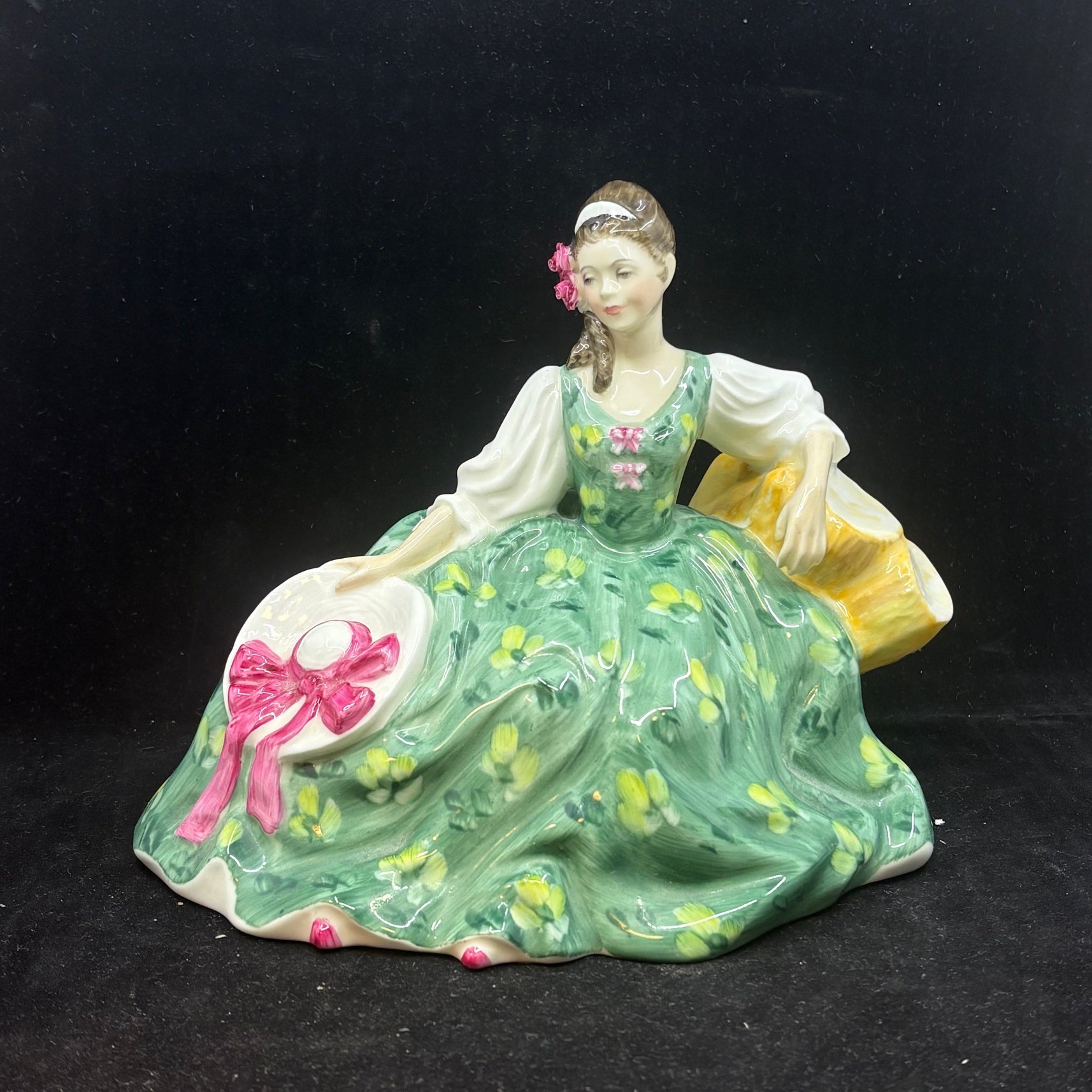 Royal Doulton Figurine Elyse HN2474 (1986-1999) - 5.75" Figurine - William Cross