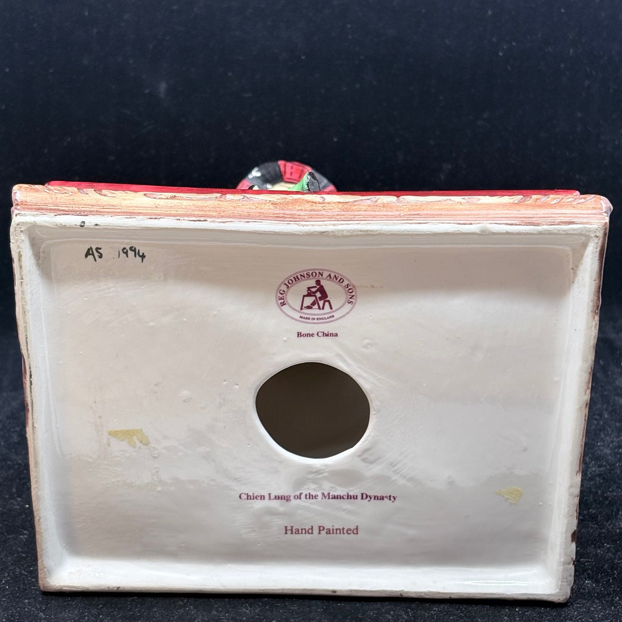 Reg Johnson Chien Lung of the Mancou Dynasty Figurine - William Cross