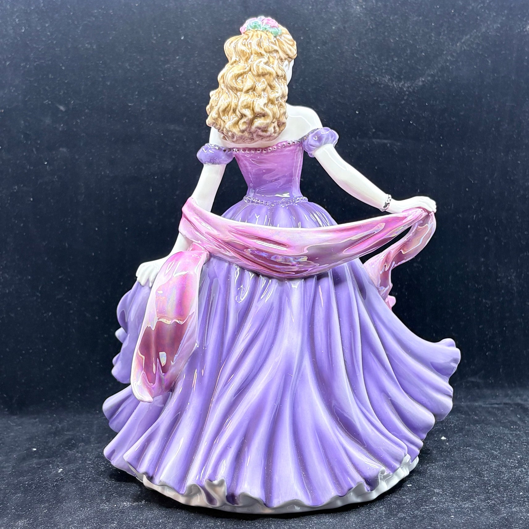 Royal Doulton Figurine Jessica HN5327- William Cross