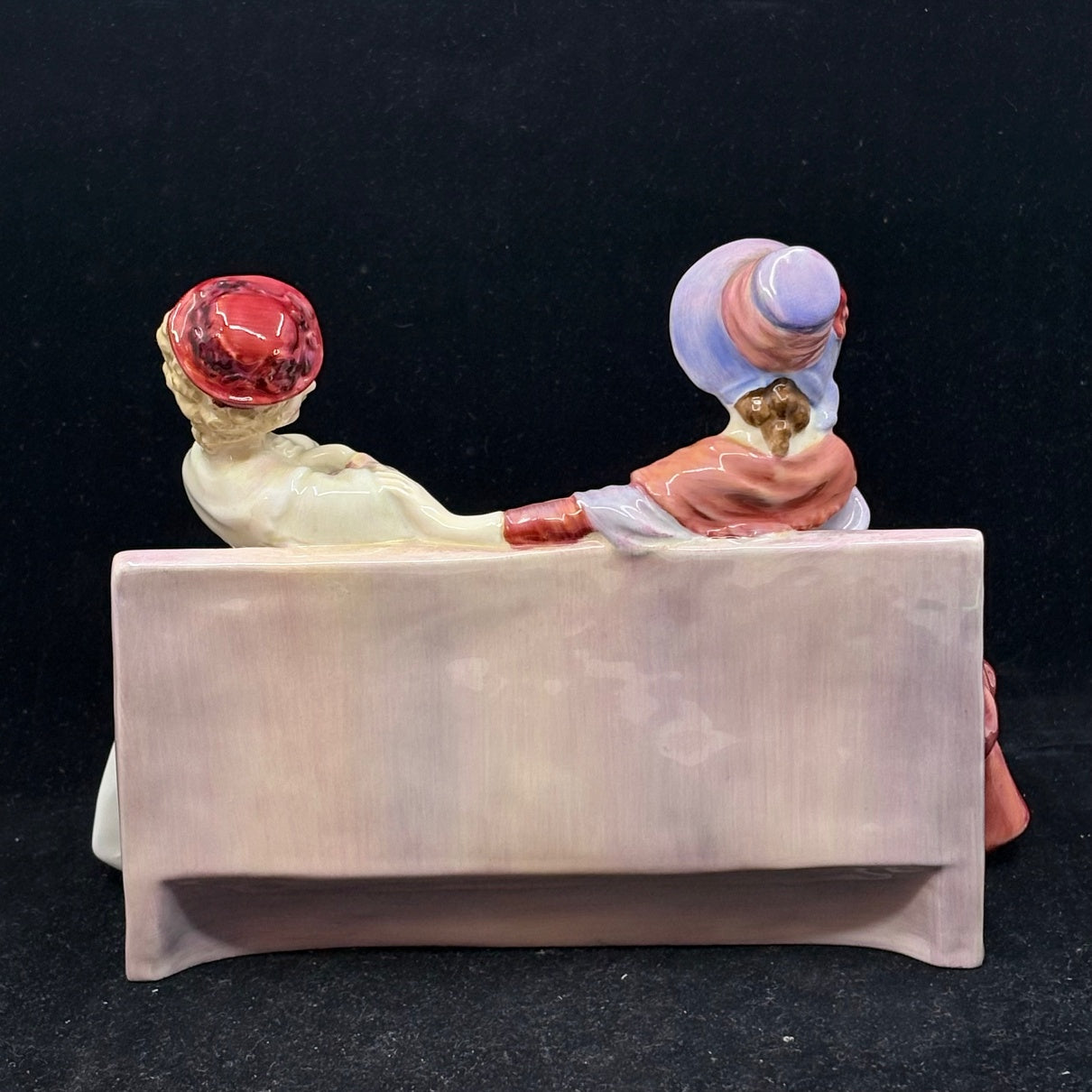Royal Doulton Figurine The Gossips HN2025 - William Cross
