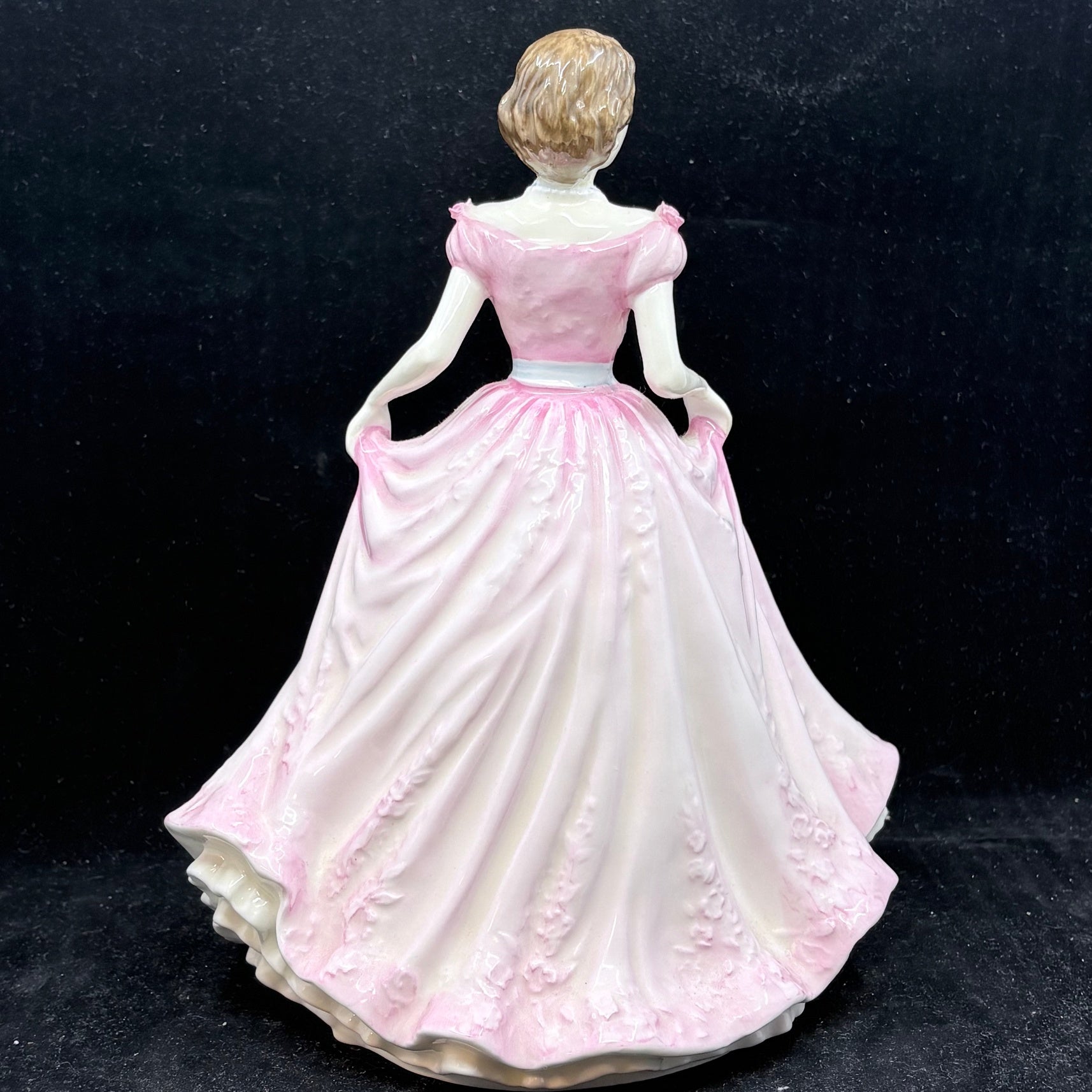 Royal Doulton Figurine Hope HN4097 - William Cross
