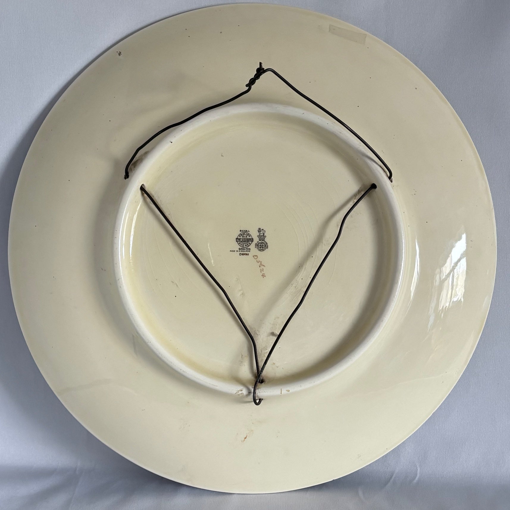 Royal Doulton OId English Scenes The Gleaners Charger -backstamp