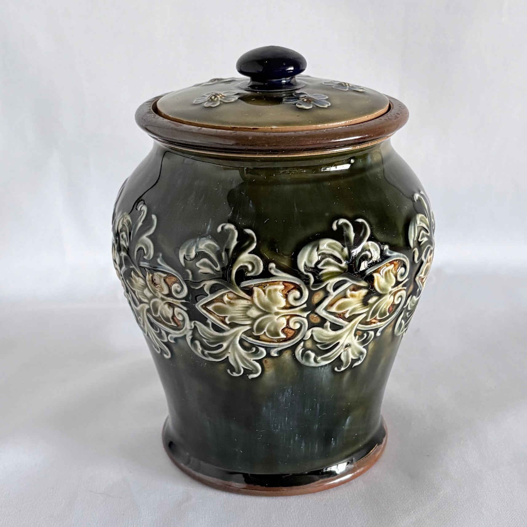 Royal Doulton Lambeth Lidded Humidor - William Cross 