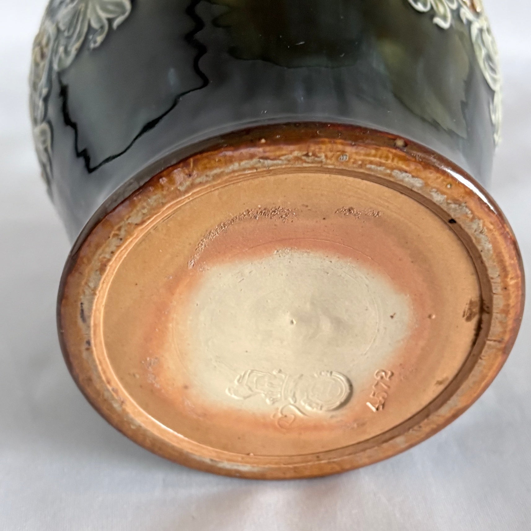 Royal Doulton Lambeth Lidded Humidor - William Cross 