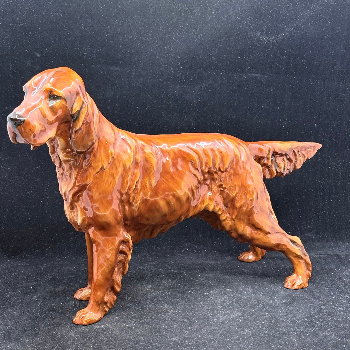 Royal Doulton Large Size Irish Setter HN1054, 7.5" tall