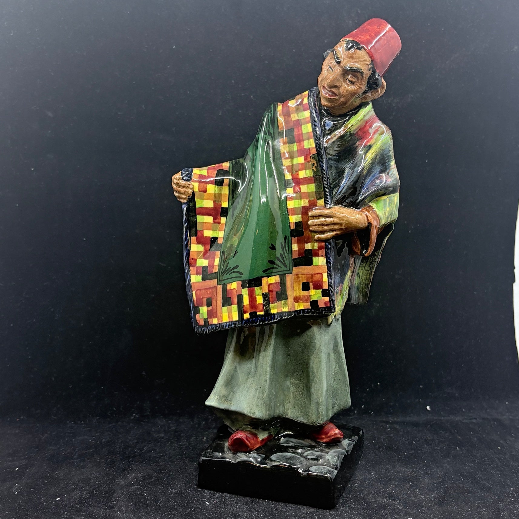 Royal Doulton Figurine The Carpet Seller HN1464 - William Cross