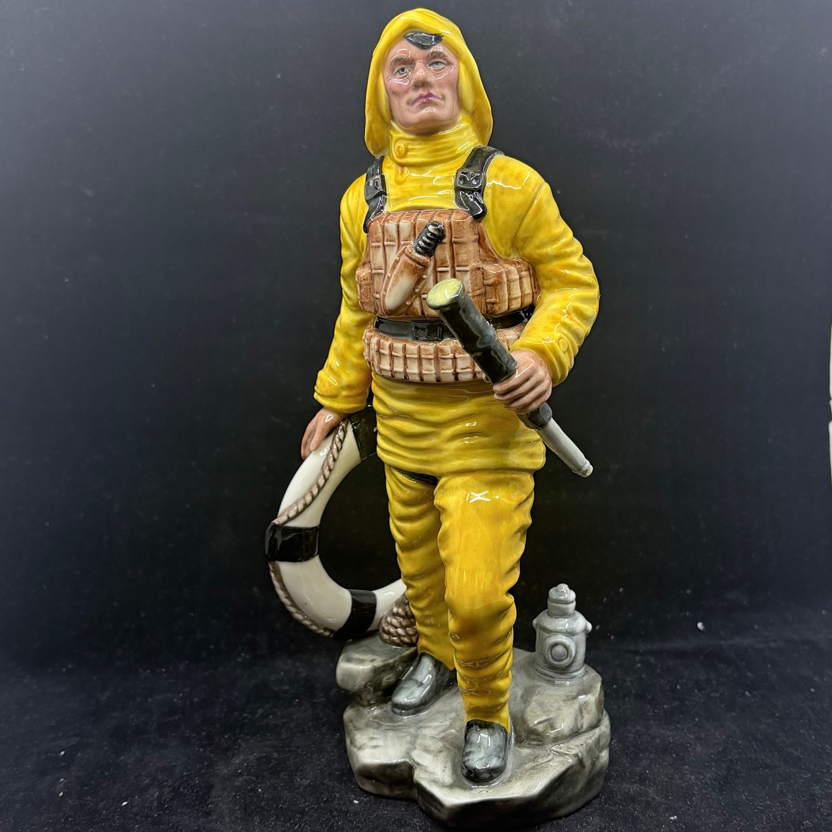 Royal Doulton Figurine The Lifeboatman HN2784 - William Cross
