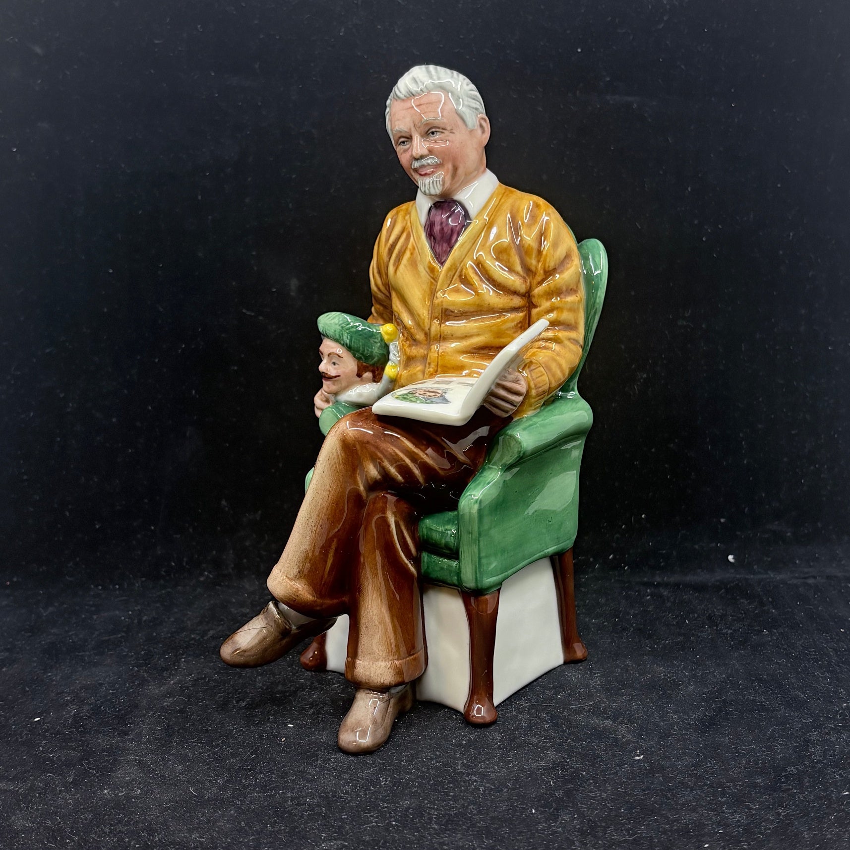 Royal Doulton Figurine Pride and Joy HN2945 - William Cross