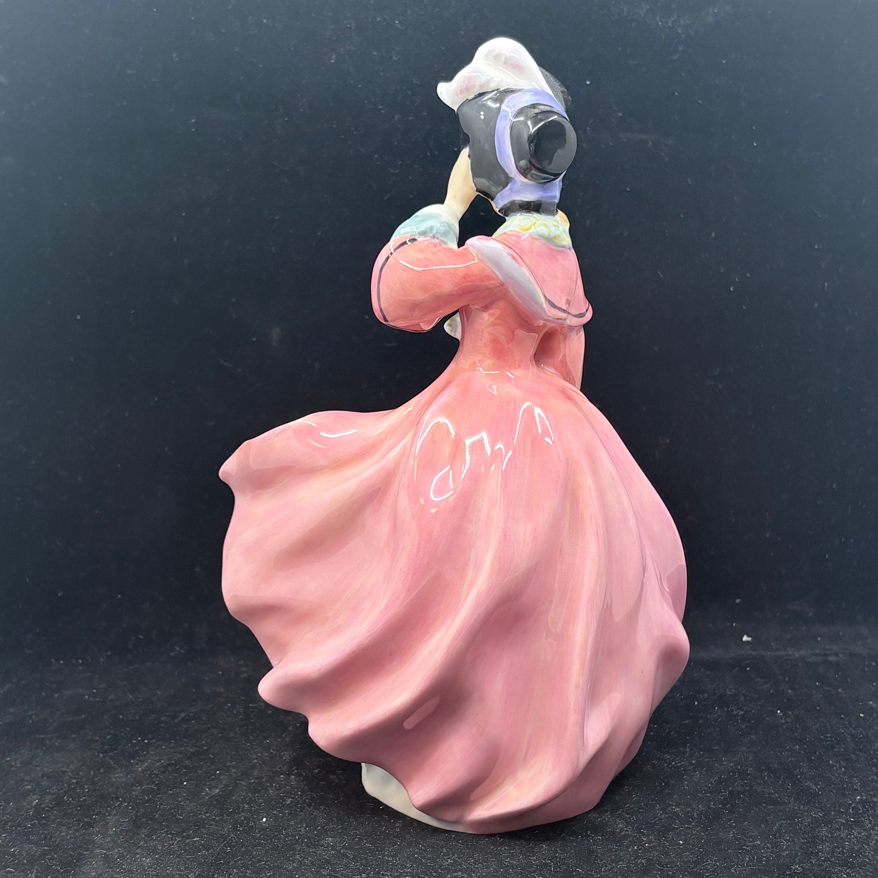 Royal Doulton Figurine Spring Morning HN1922 - William Cross
