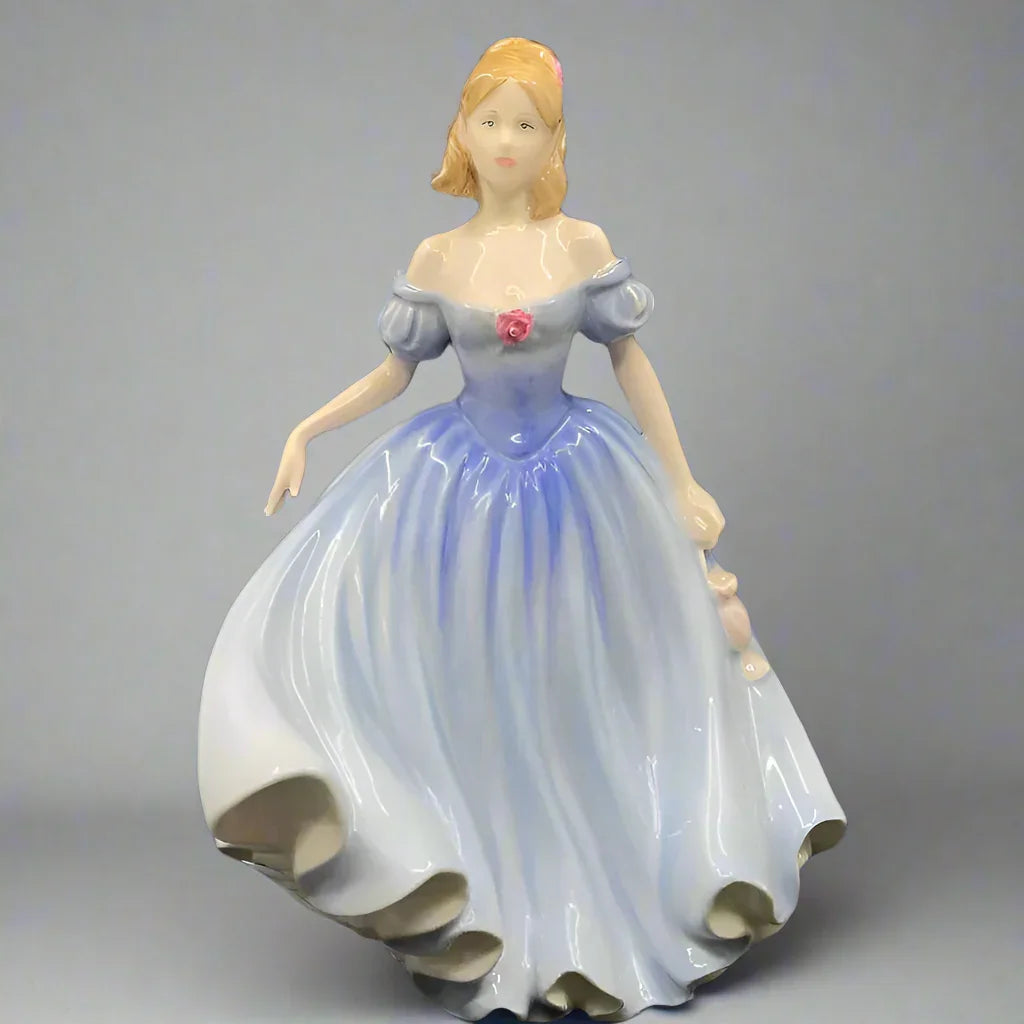 Royal Doulton Figurine Melissa HN3977 - William Cross