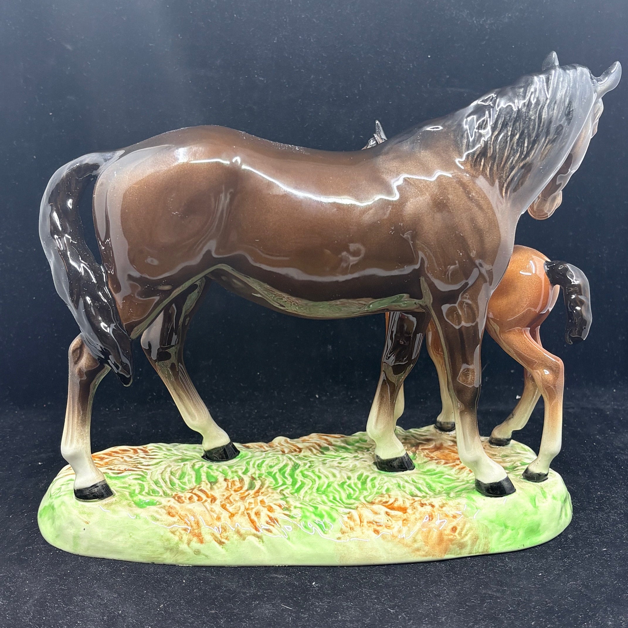 Beswick Mare & Foal on Base Model 953 