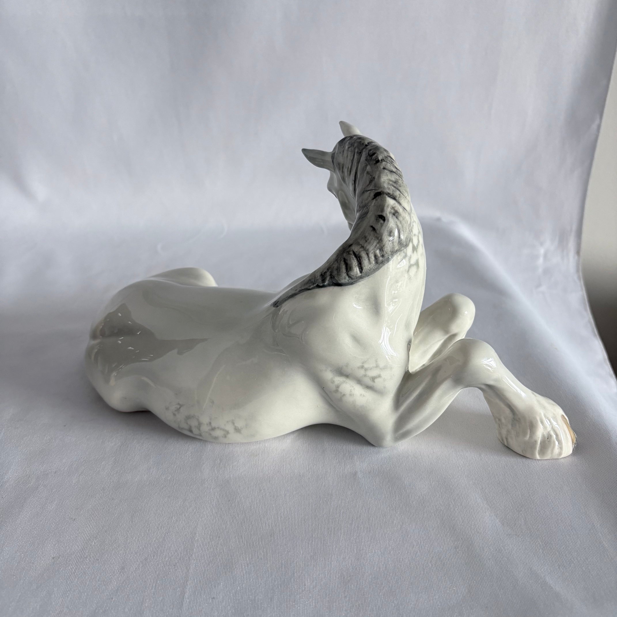 Beswick Lying Shire Mare in Grey Gloss Model 2459