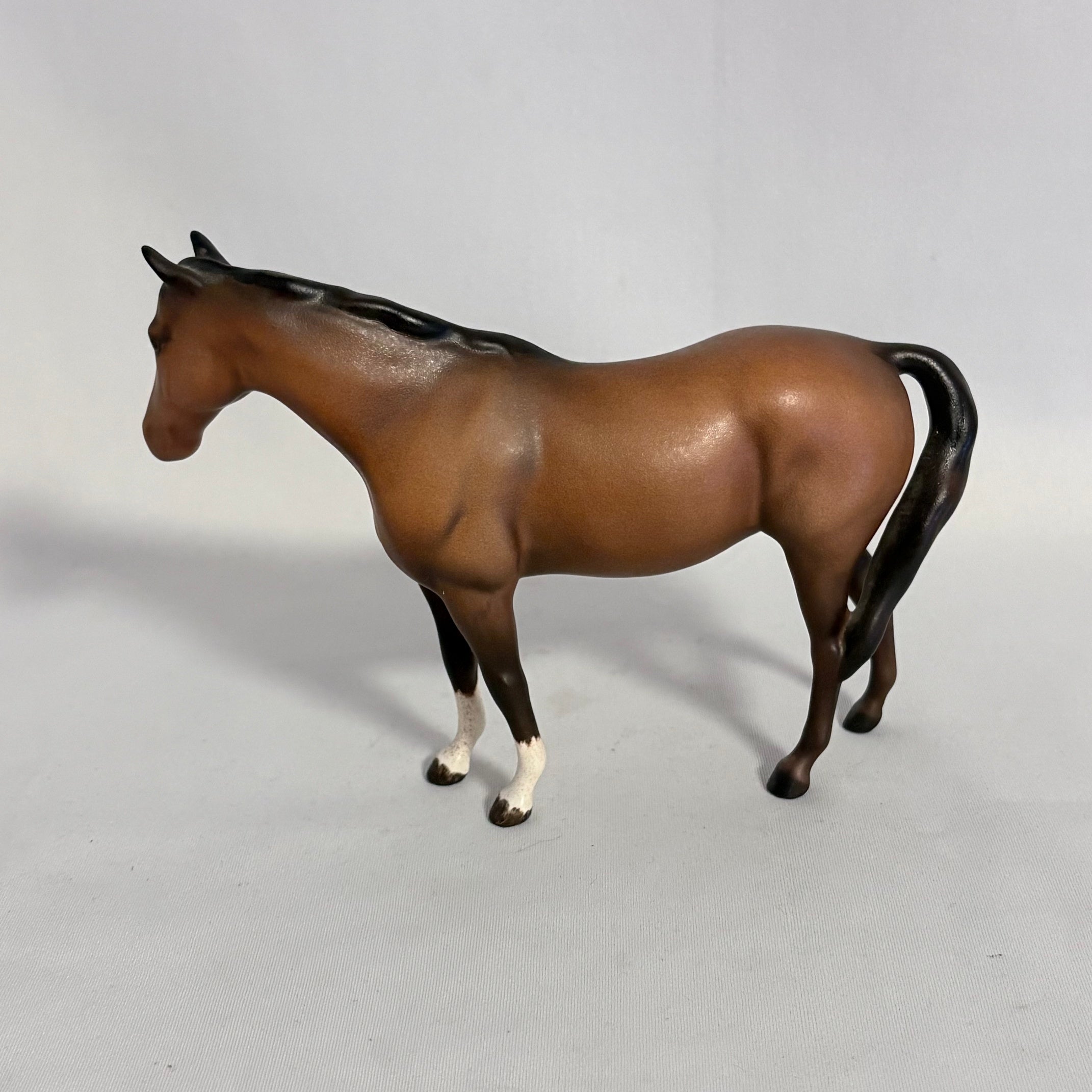 Beswick Mare Facing Right Head Up Model 1991 Brown Matt