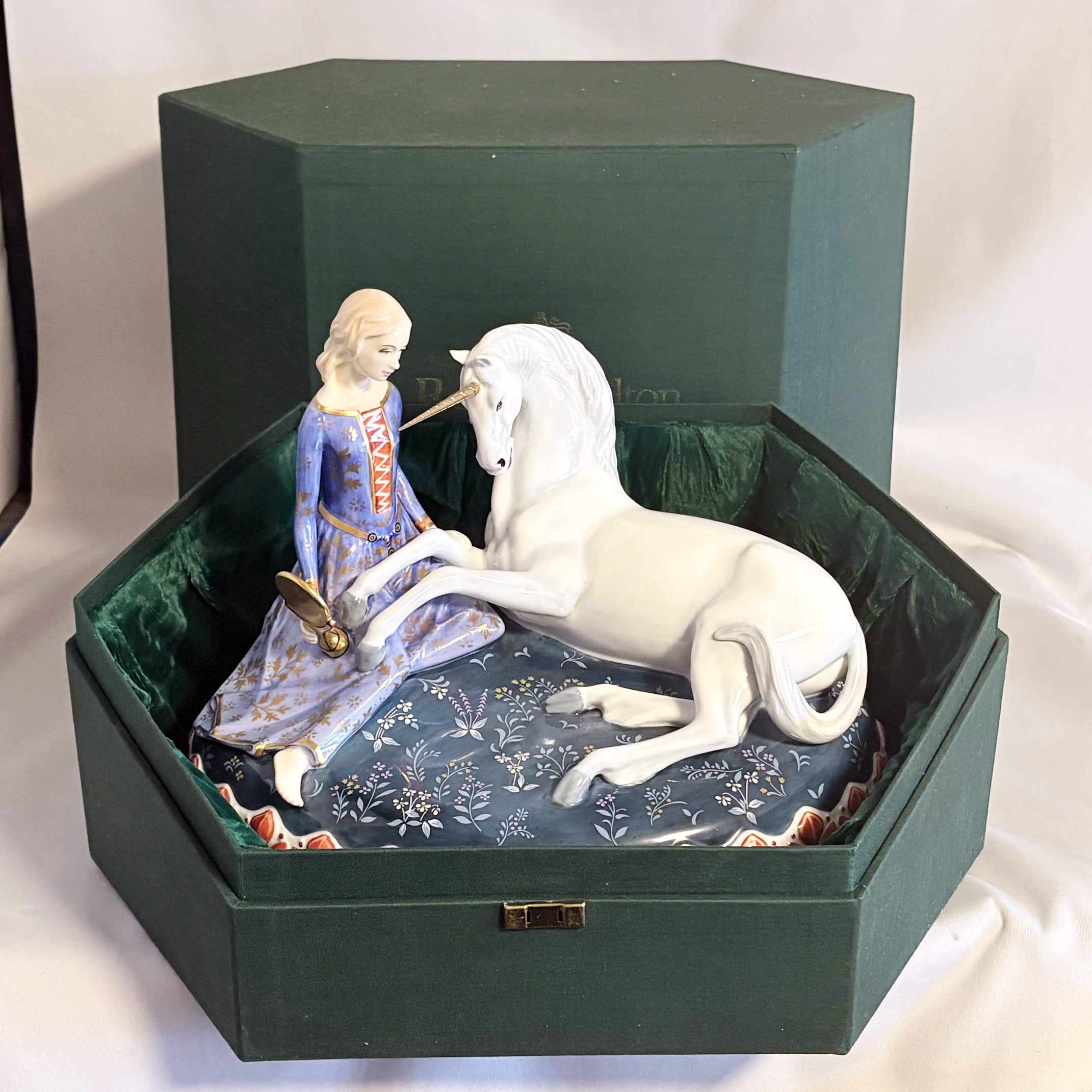 Royal Doulton Figurine Lady & The Unicorn HN2825- William Cross