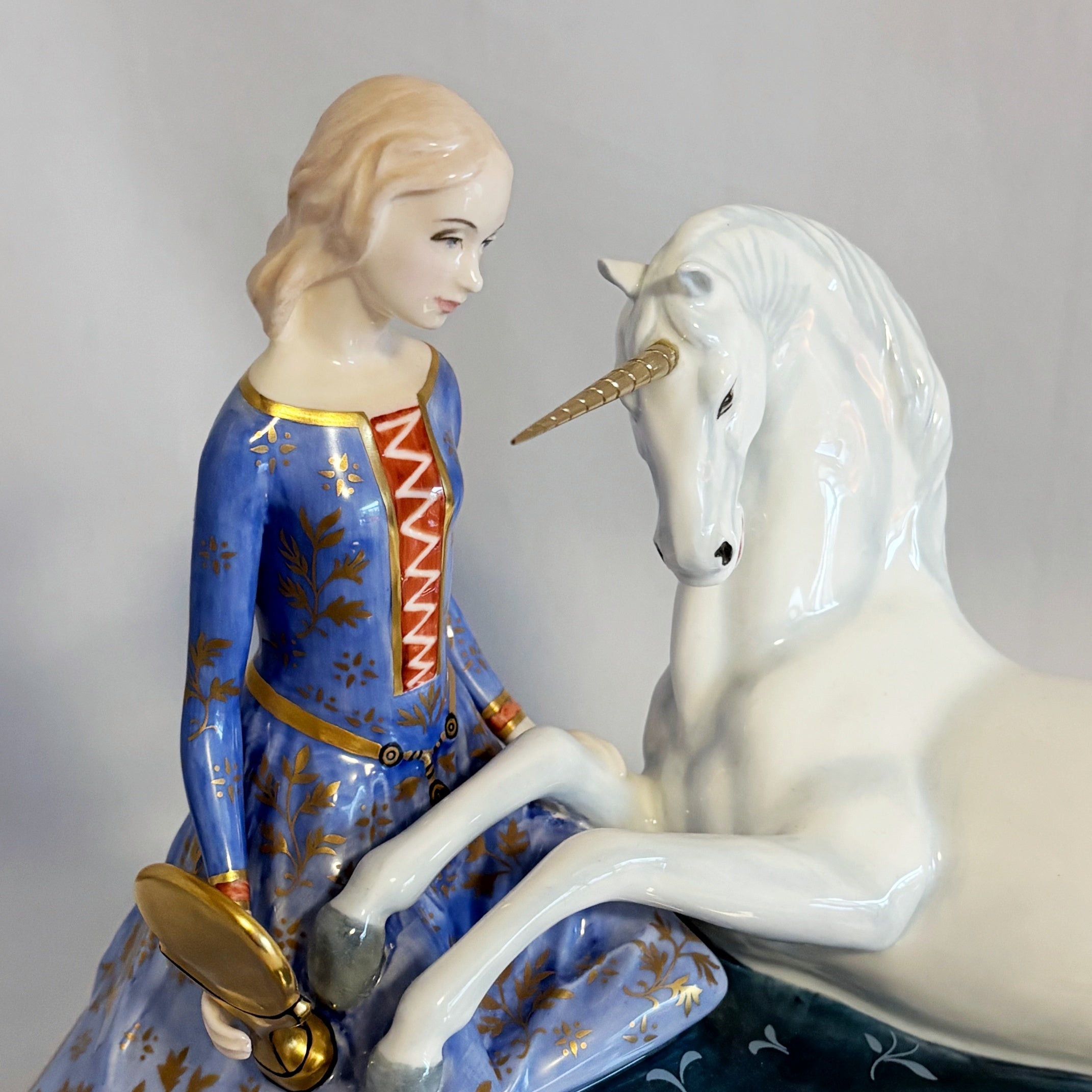 Royal Doulton Figurine Lady & The Unicorn HN2825