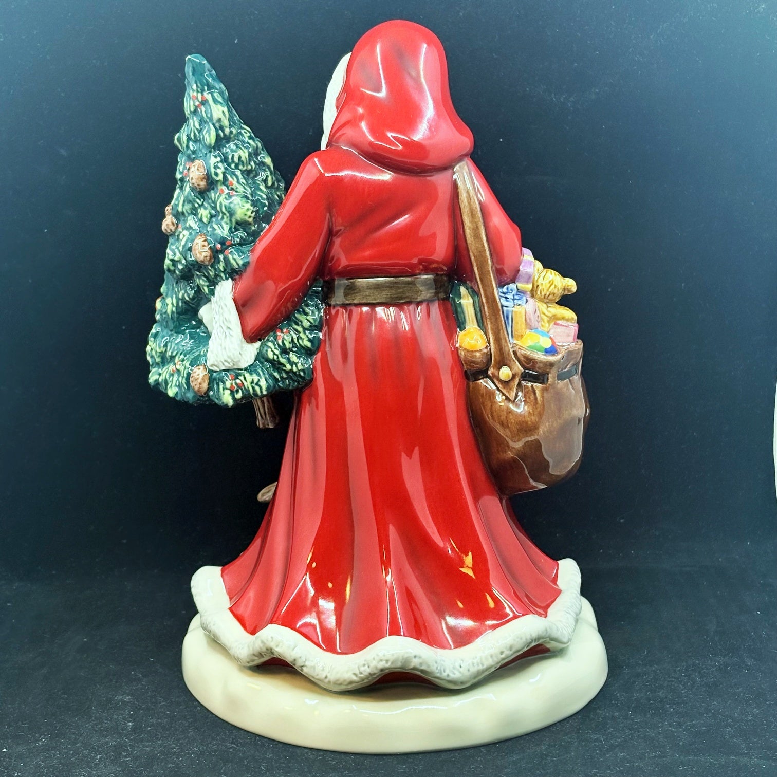 Royal Doulton Figurine Father Christmas HN5702 - William Cross