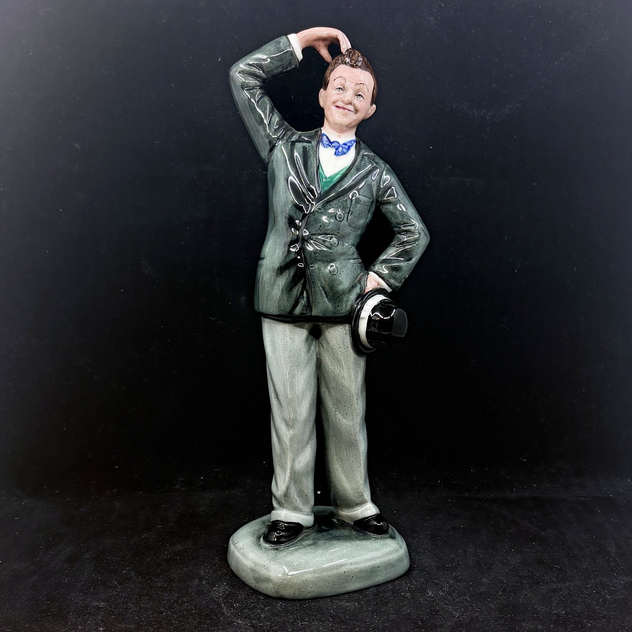 Royal Doulton Figurine Stan Laurel HN2774 - William Cross