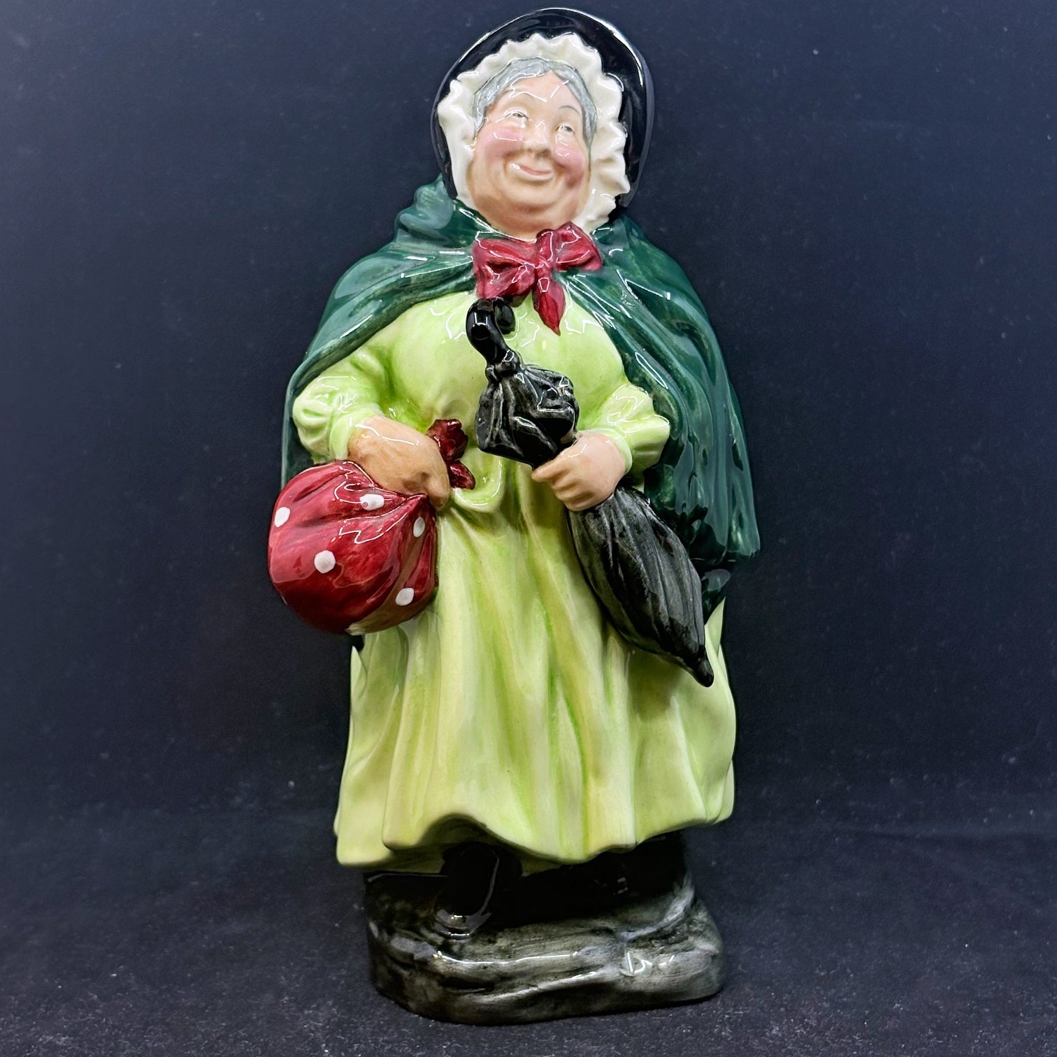 Royal Doulton Figurine Sairy Gamp HN2100 - William Cross