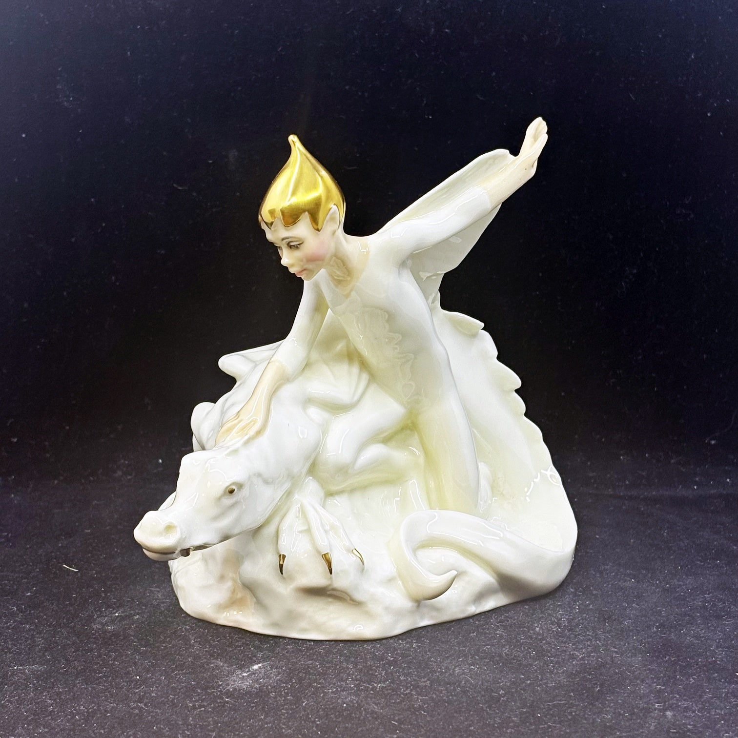 Royal Doulton Figurine Magic Dragon HN2977 - William Cross