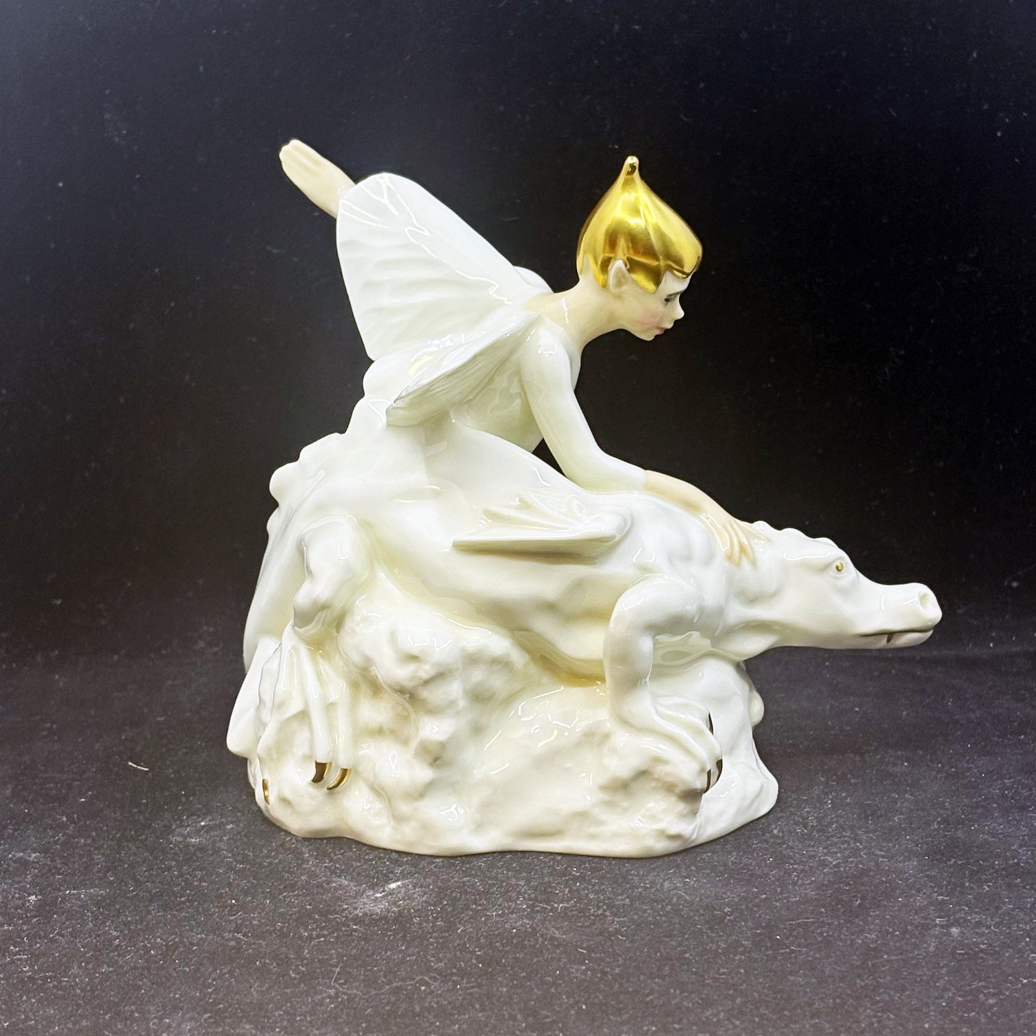 Royal Doulton Figurine Magic Dragon HN2977 - William Cross