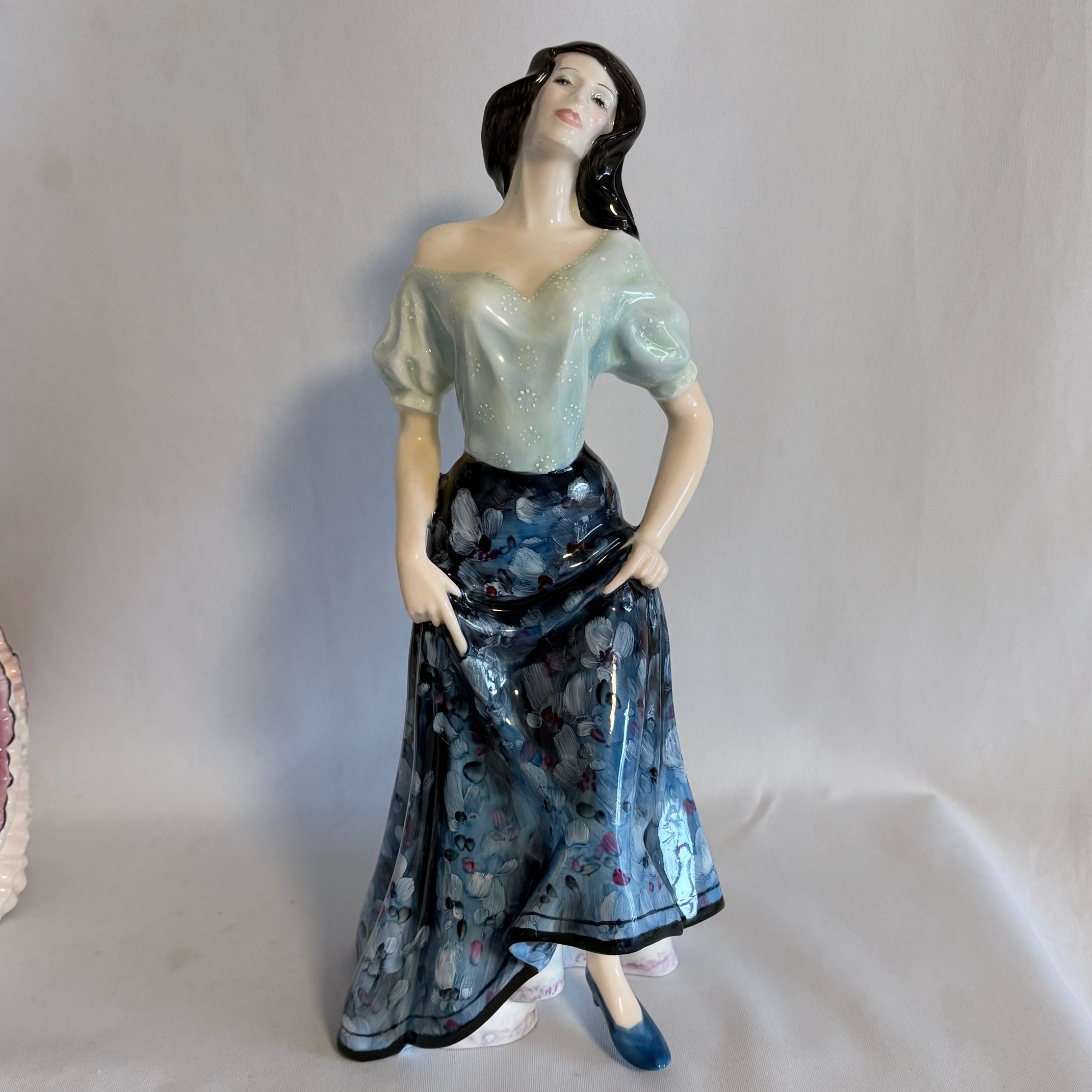 Royal Doulton Figurine CarmenHN2545-William Cross