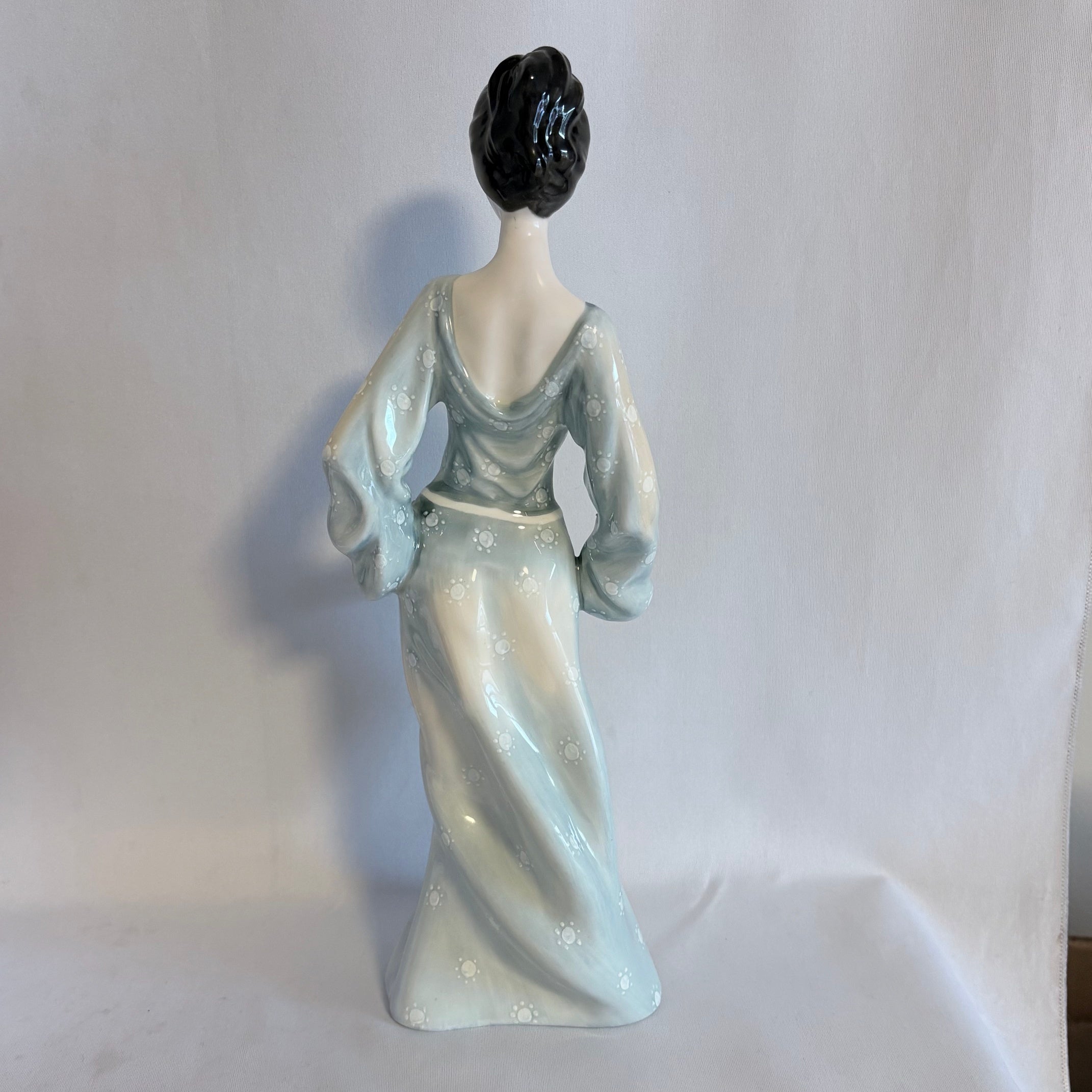 Royal Doulton Figurine Haute Ensemble Set