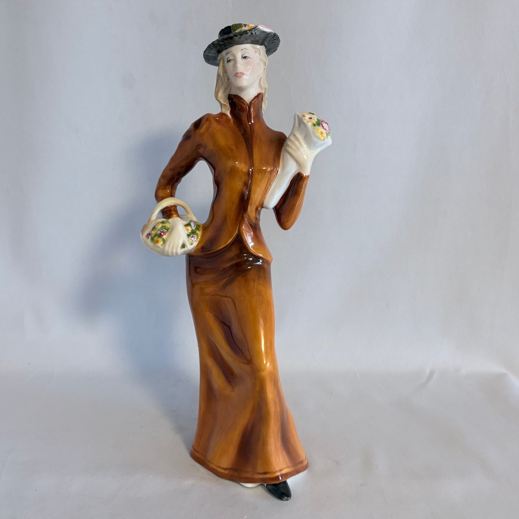 Royal Doulton Figurine Haute Ensemble Set