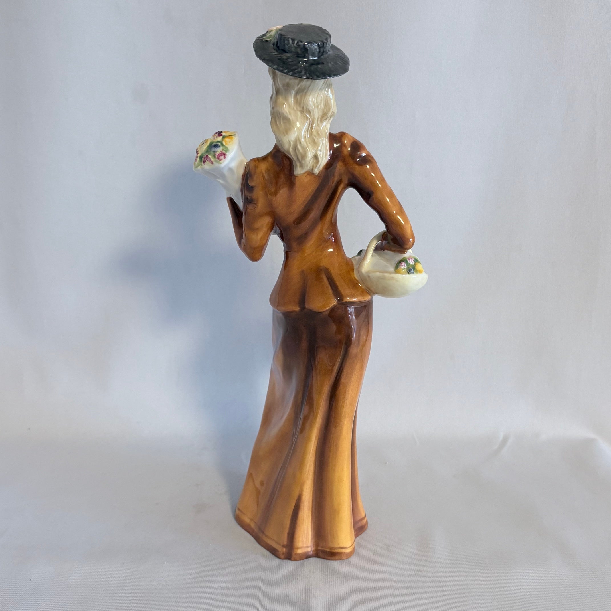 Royal Doulton Figurine Haute Ensemble Set