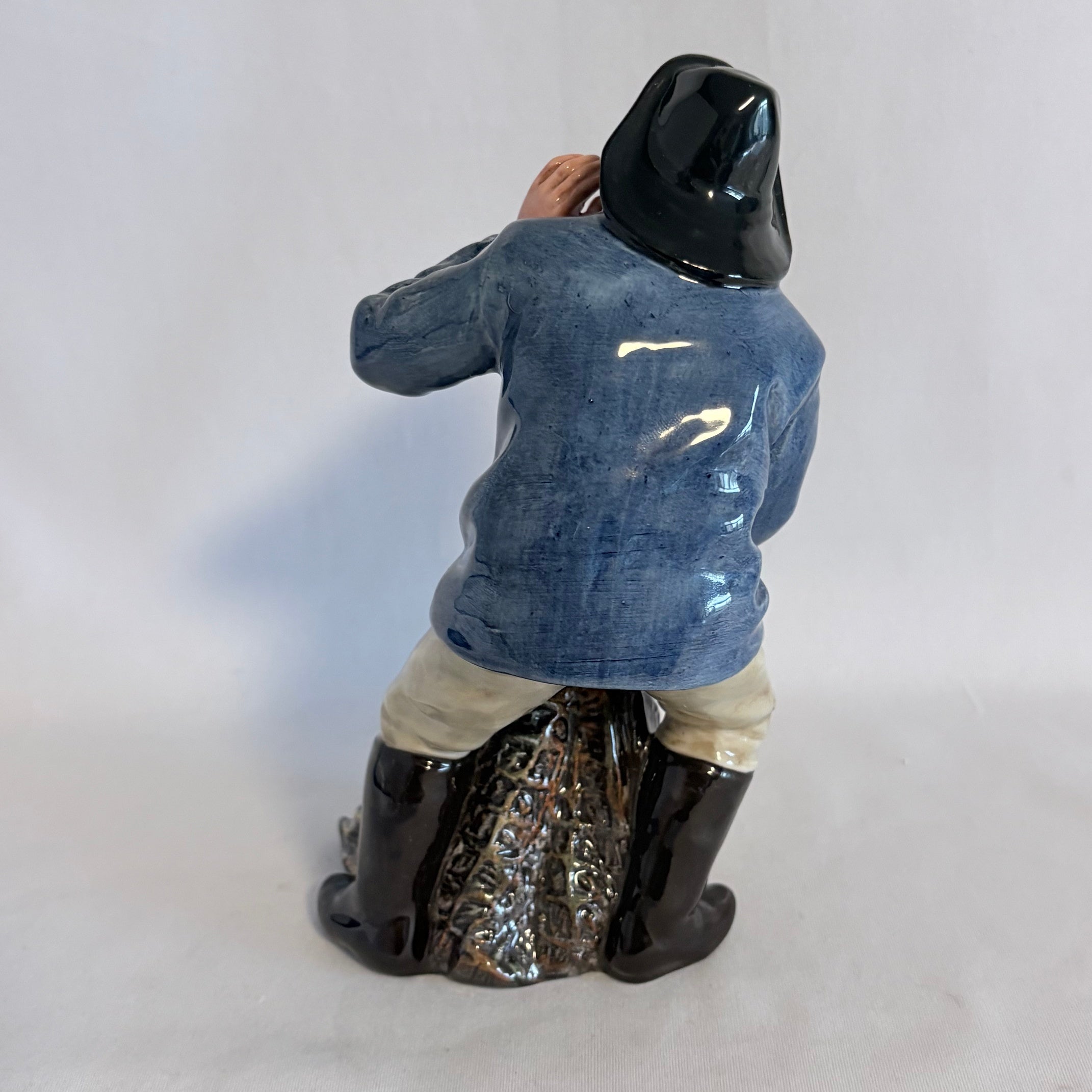 Royal Doulton Figurine Sea Harvest hn2257