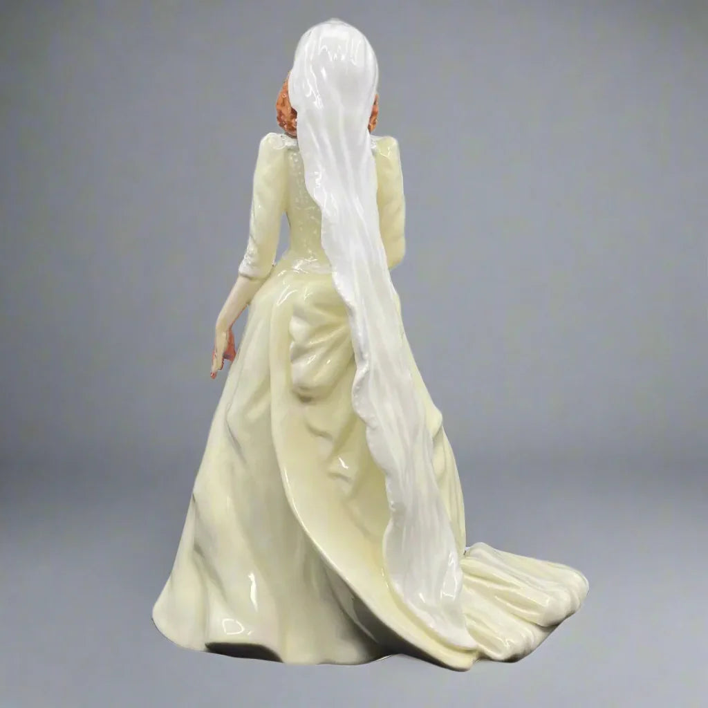 Royal Doulton Figurine The Duchess of York HN3086 - William Cross