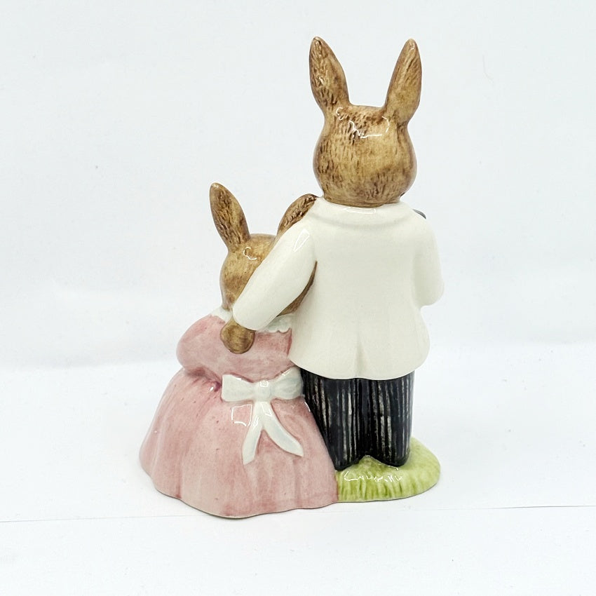 Royal Doulton Bunnykins Family Photograph DB67