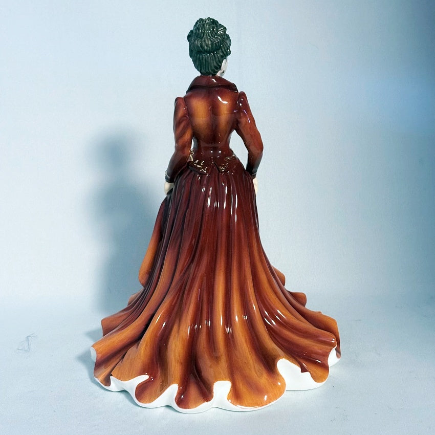 Royal Doulton Loving You HN5556 Figurine