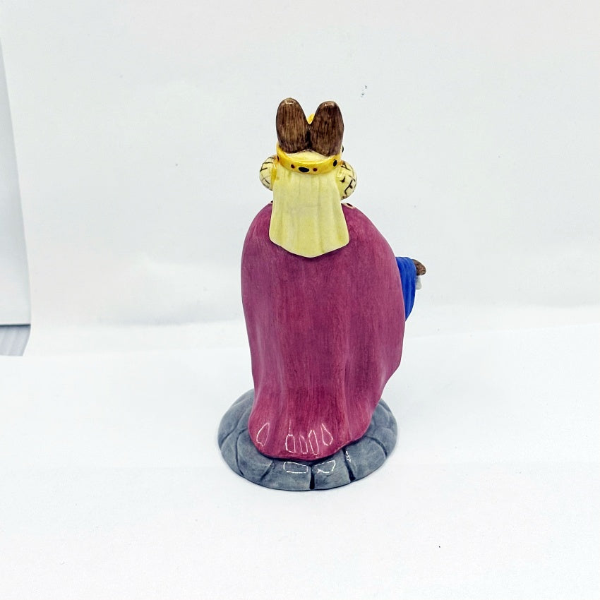 Royal Doulton Bunnykins Queen Gueniviere DB302