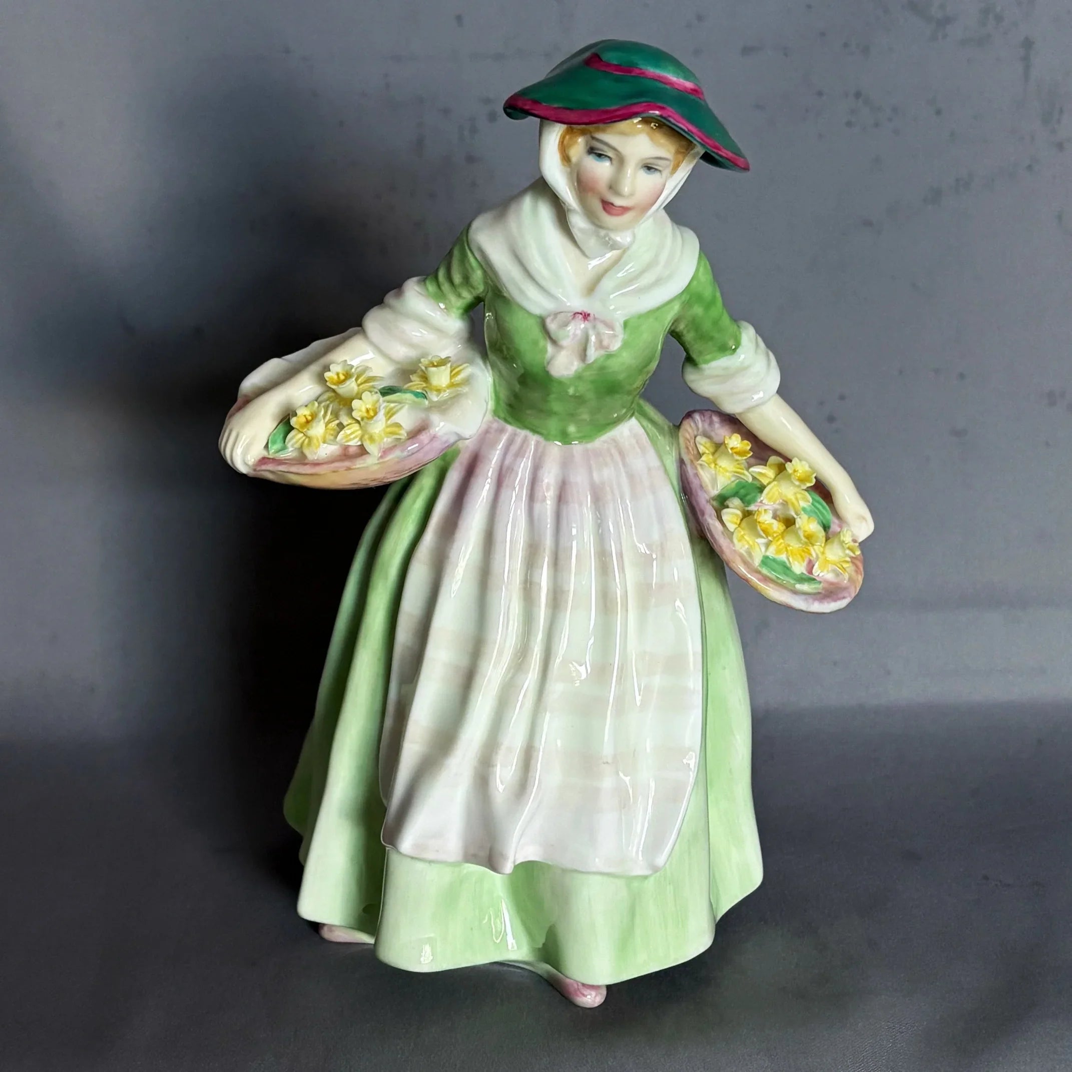 Royal Doulton Figurine Daffy Down Dilly HN1712 - William Cross 