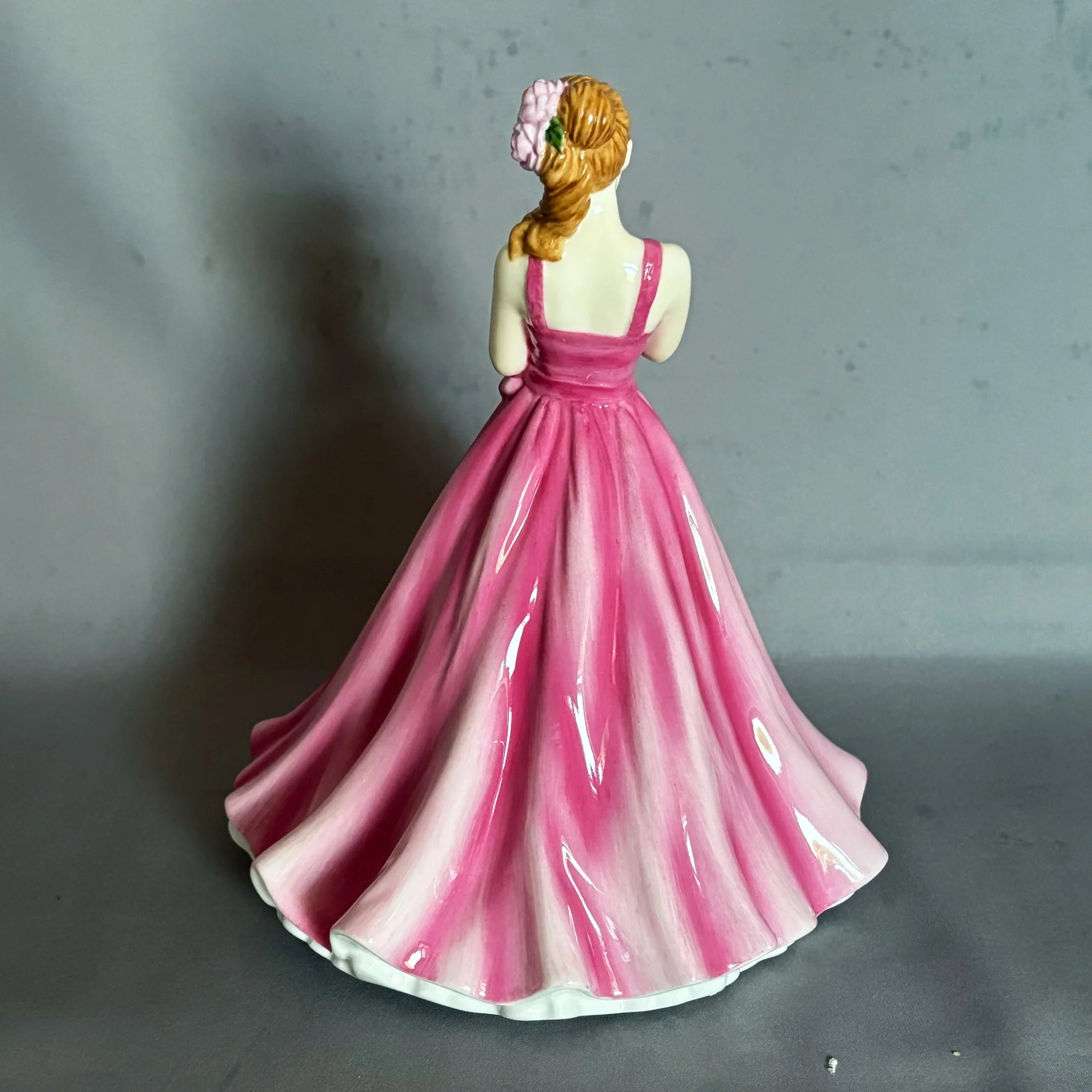 Royal Doulton Figurine May Poeny HN5504 - William Cross