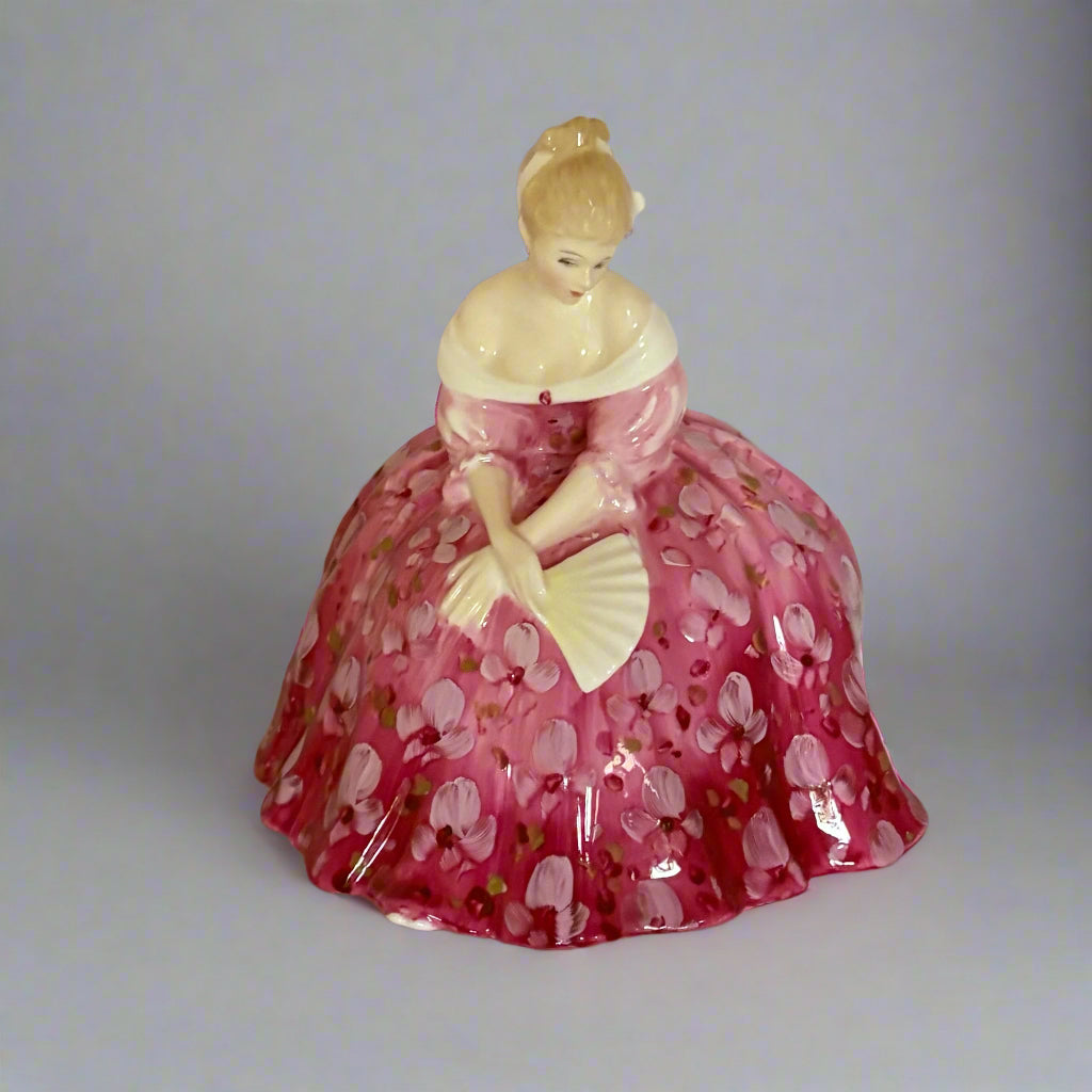Royal Doulton Figurine Victoria HN2471 - William Cross