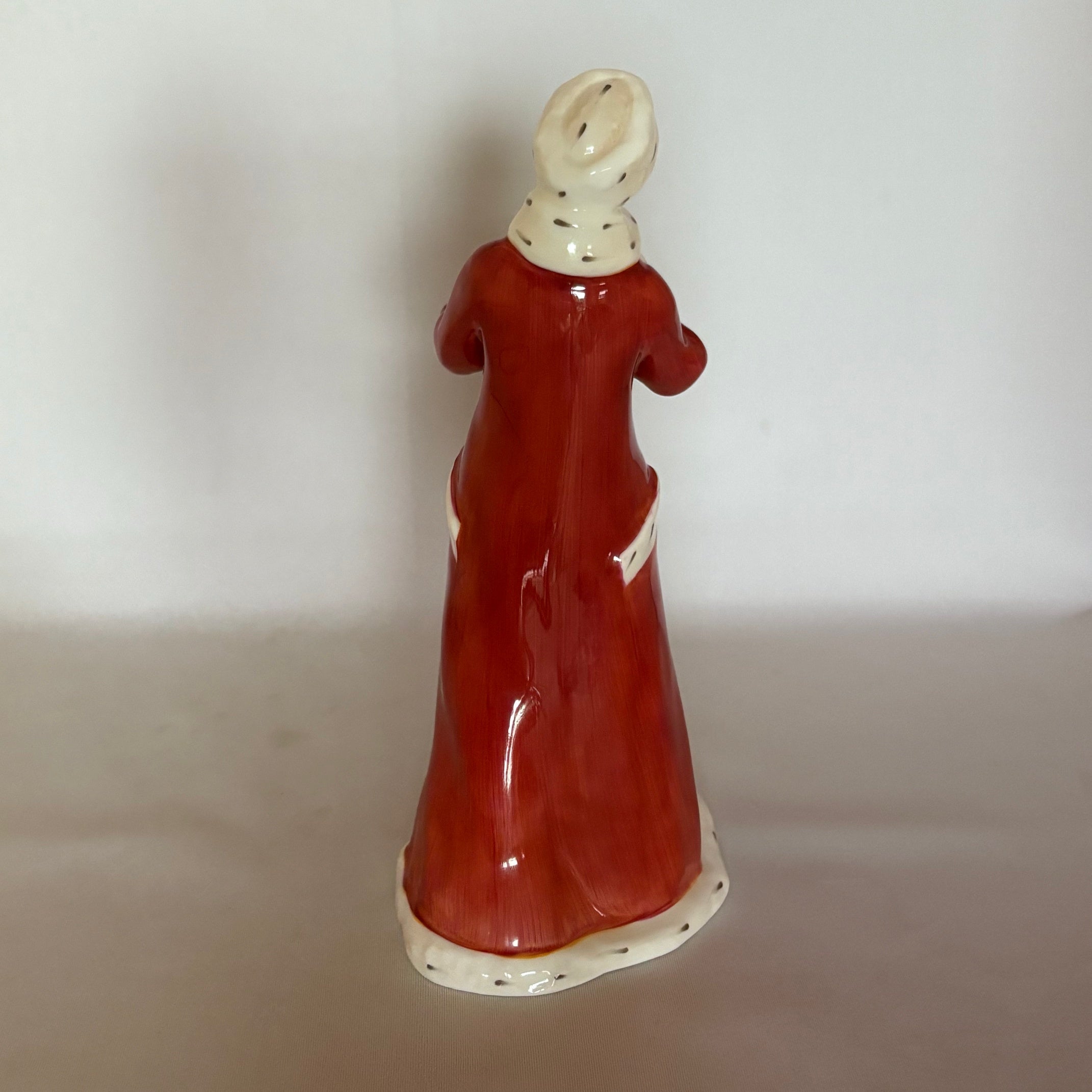 Royal Doulton Figurine Wintertime HN3060 - William Cross