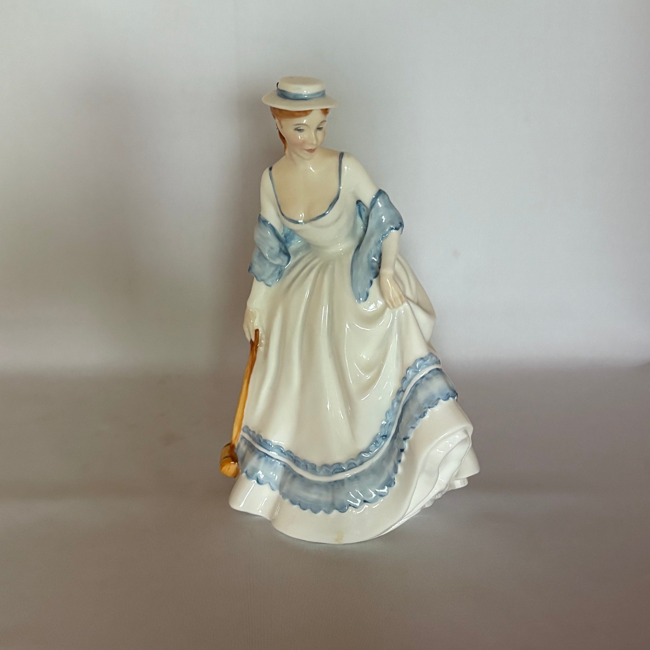 Royal Doulton Figurine Summertime HN3137 - William Cross
