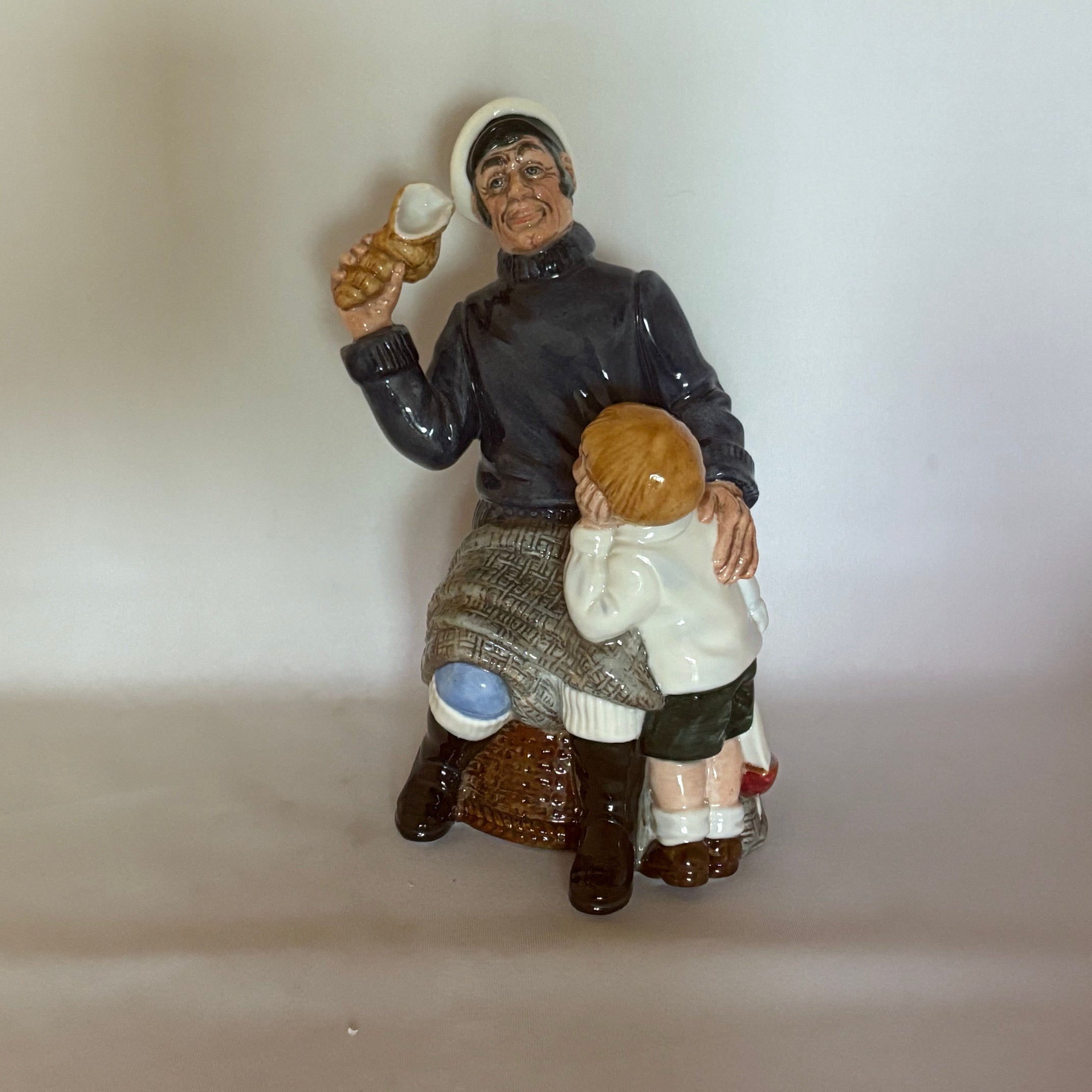 Royal Doulton Figurine Song of the Sea HN2729 - William Cross